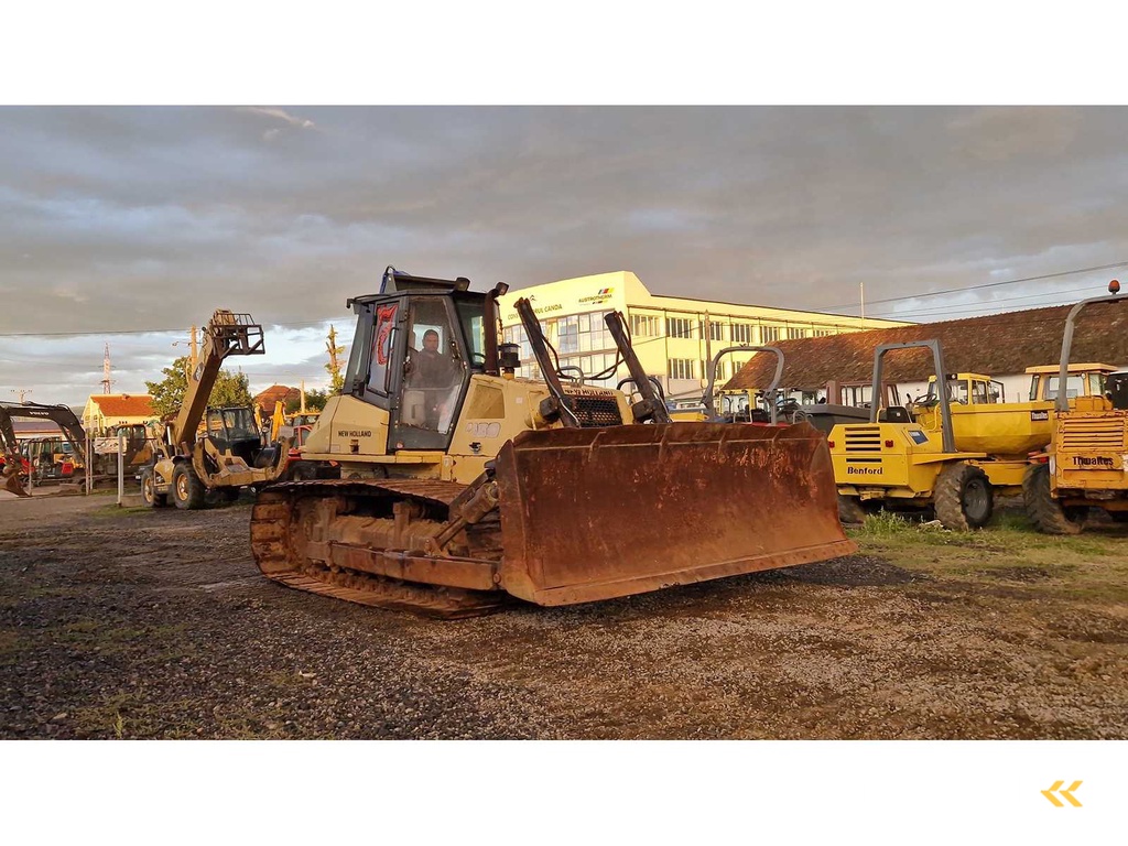 NEW HOLLAND Bulldozer