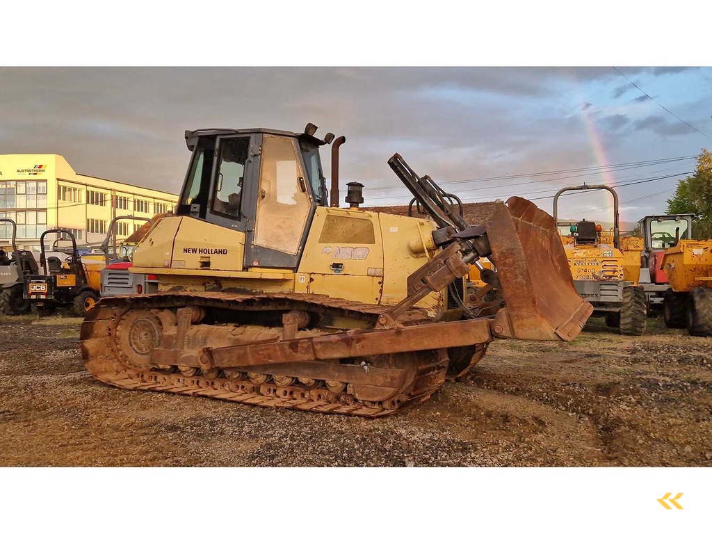 NEW HOLLAND Bulldozer