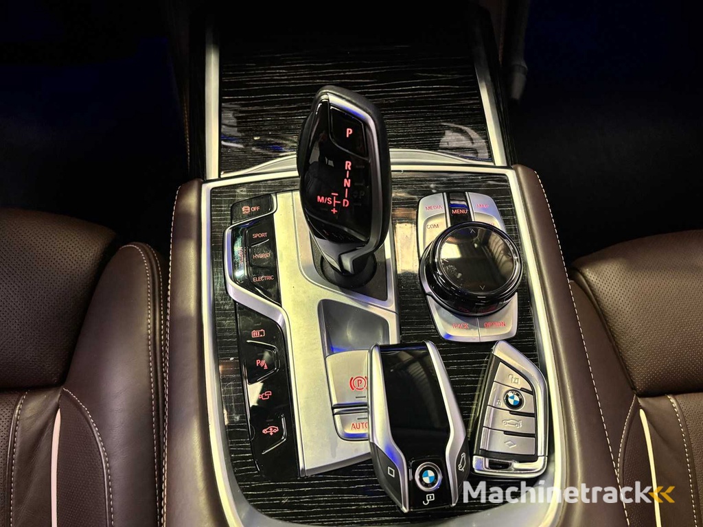 BMW - 7-serie - 745e High Executive - Car - 2023