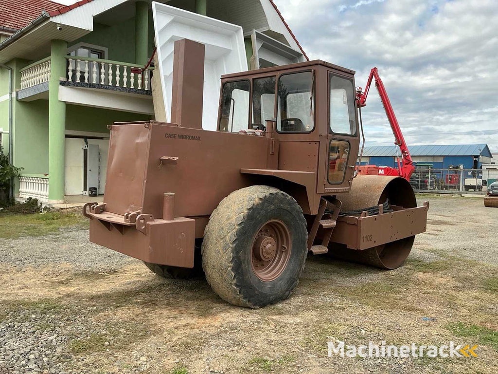 CASE - VIBROMAX 1102 - Bodemverdichter - 1995