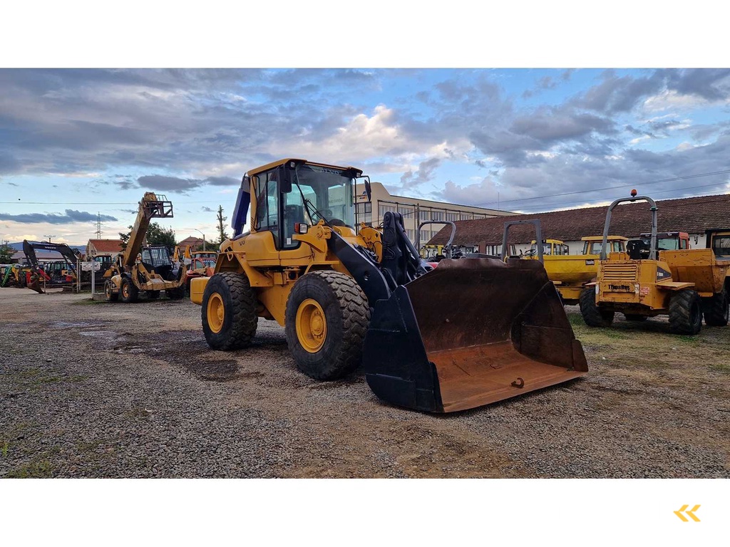 2008 VOLVO L90F Wheeled loader
