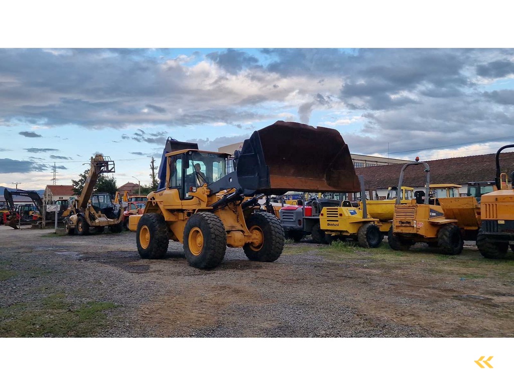 2008 VOLVO L90F Wheeled loader
