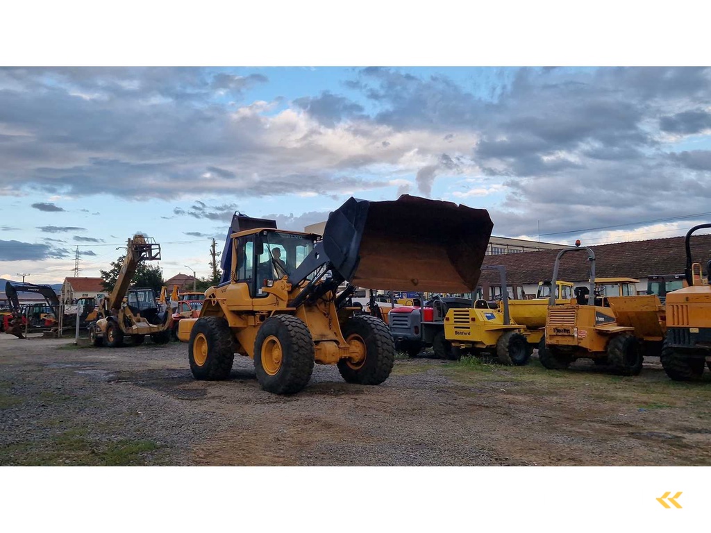 2008 VOLVO L90F Wheeled loader