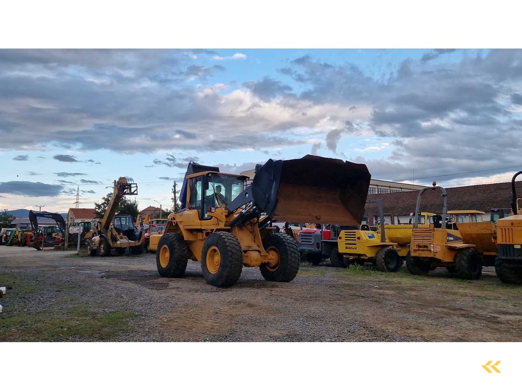 2008 VOLVO L90F Wheeled loader