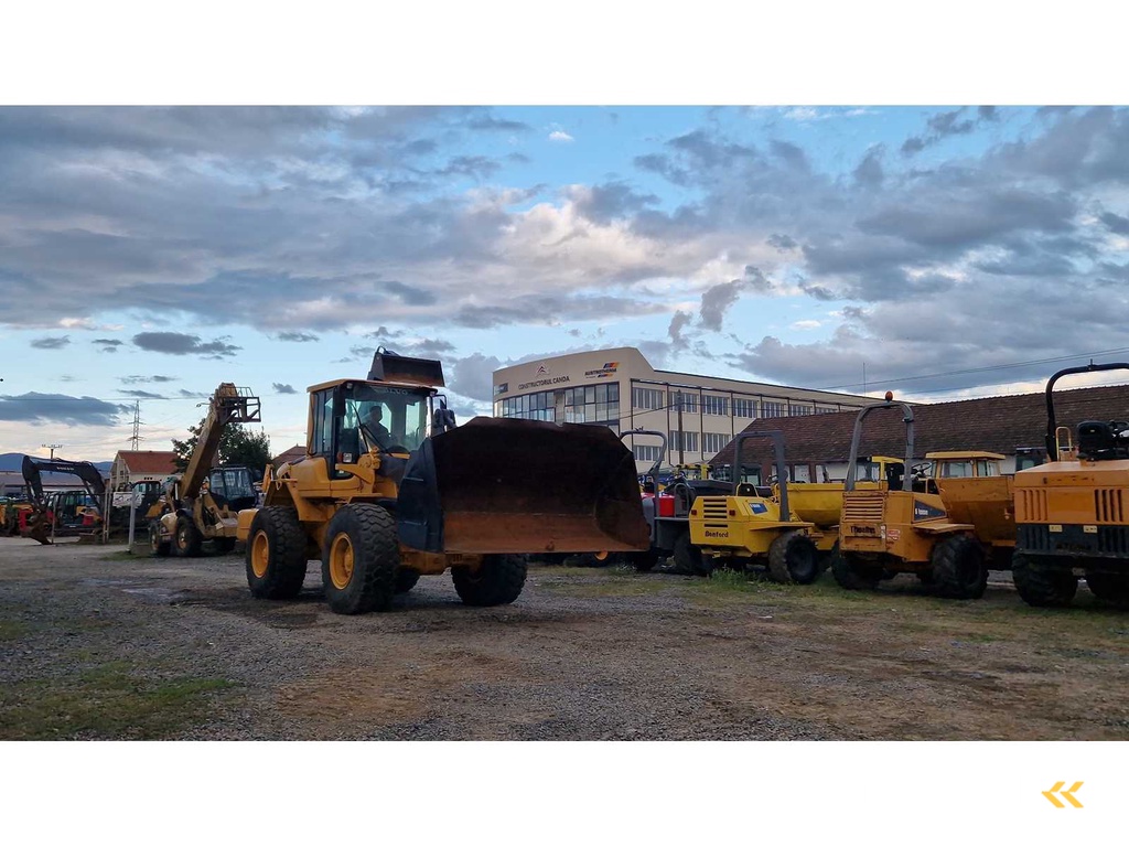 2008 VOLVO L90F Wheeled loader