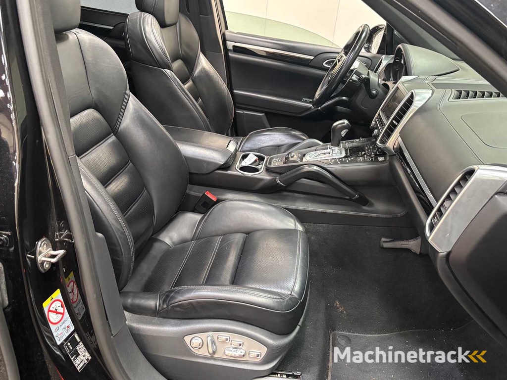 Porsche - Cayenne - 3.0 S E-Hybrid - Car - 2015