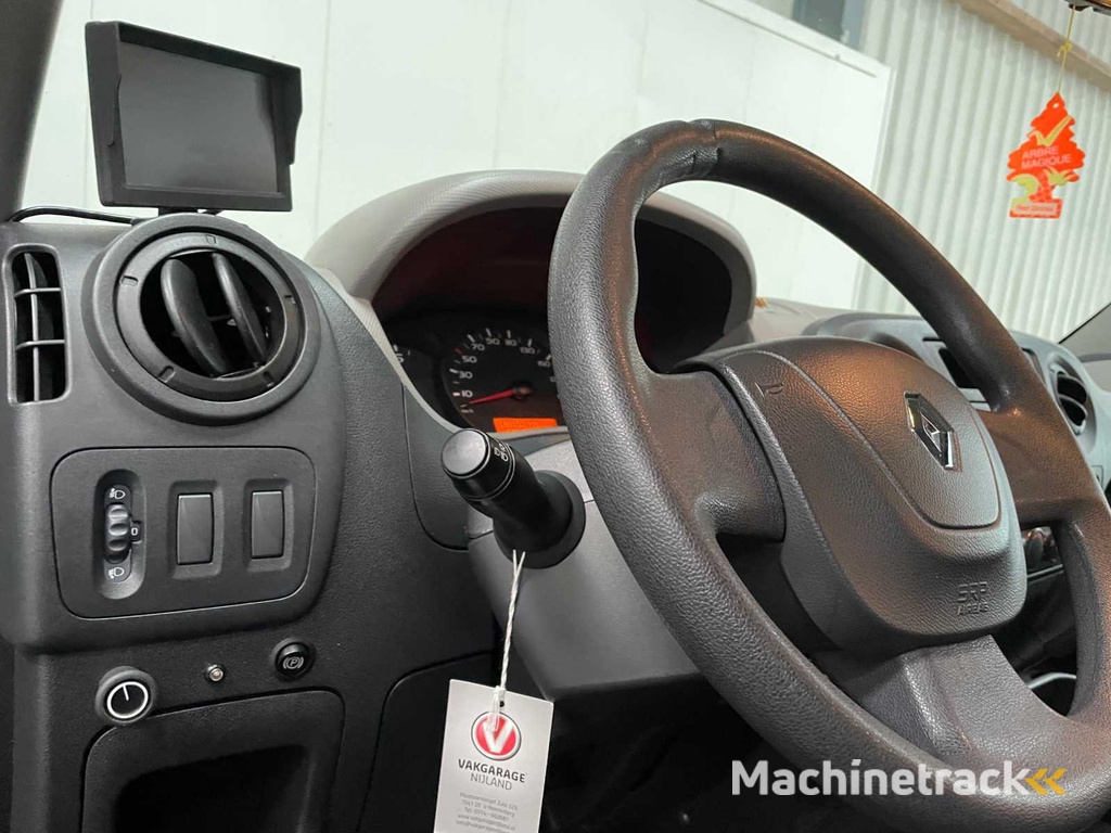 Renault - Master - Rollstuhlbus - Aufzug - Automatik - Nutzfahrzeug - 2014