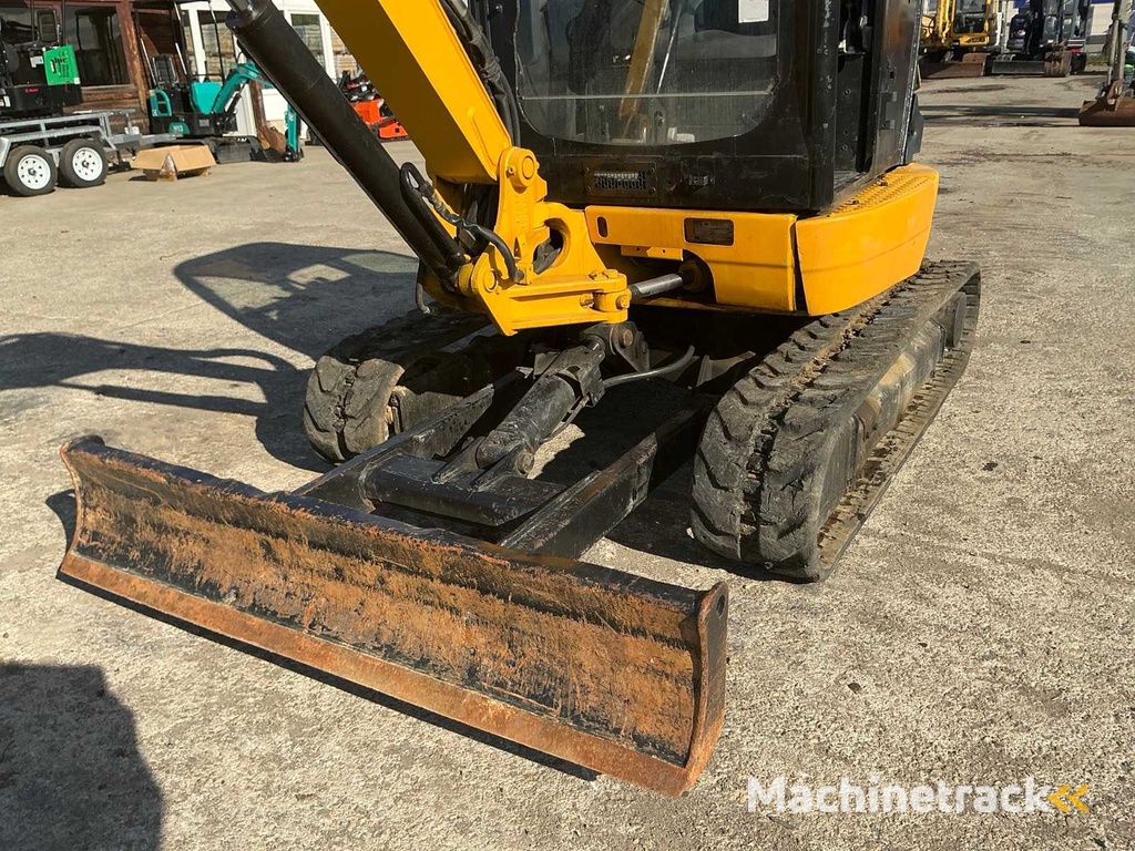 JCB - 8025 - Mini-graver - 2015