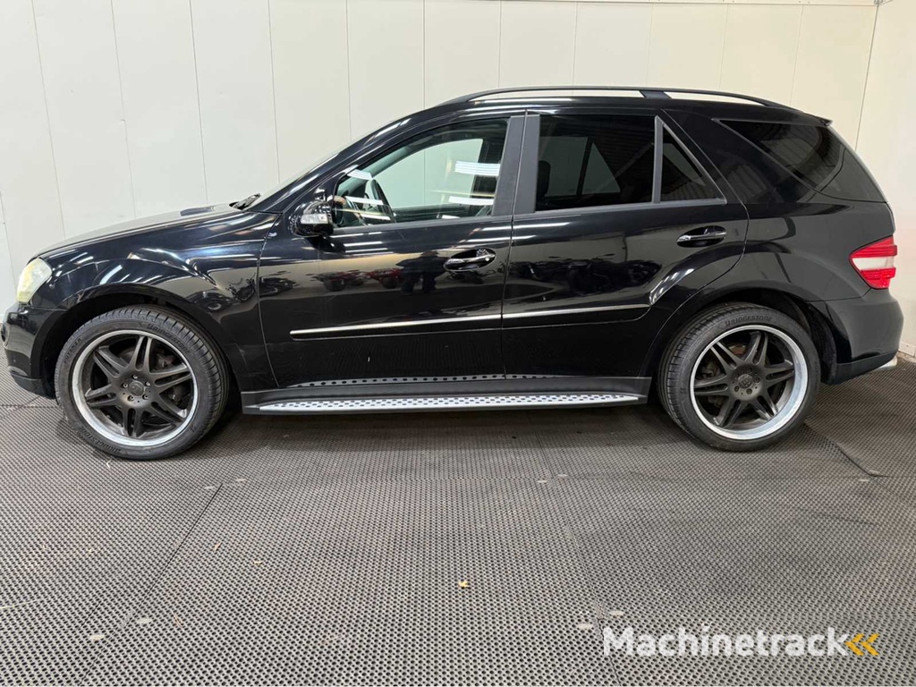 Mercedes-benz - M-klasse - ML 350 - Personenauto - 2005