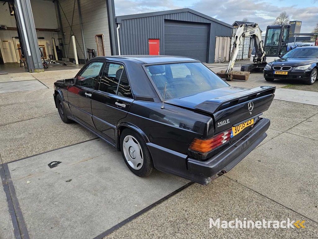 Mercedes-Benz - 190-serie - 2.3/16 E - Classic cars >15