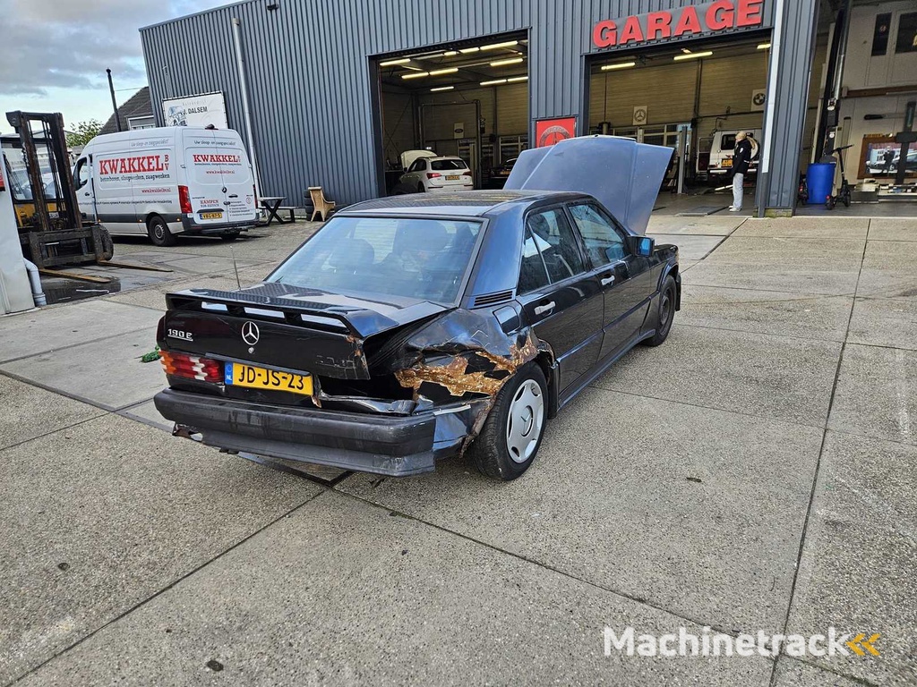 Mercedes-Benz - 190-serie - 2.3/16 E - Classic cars >15