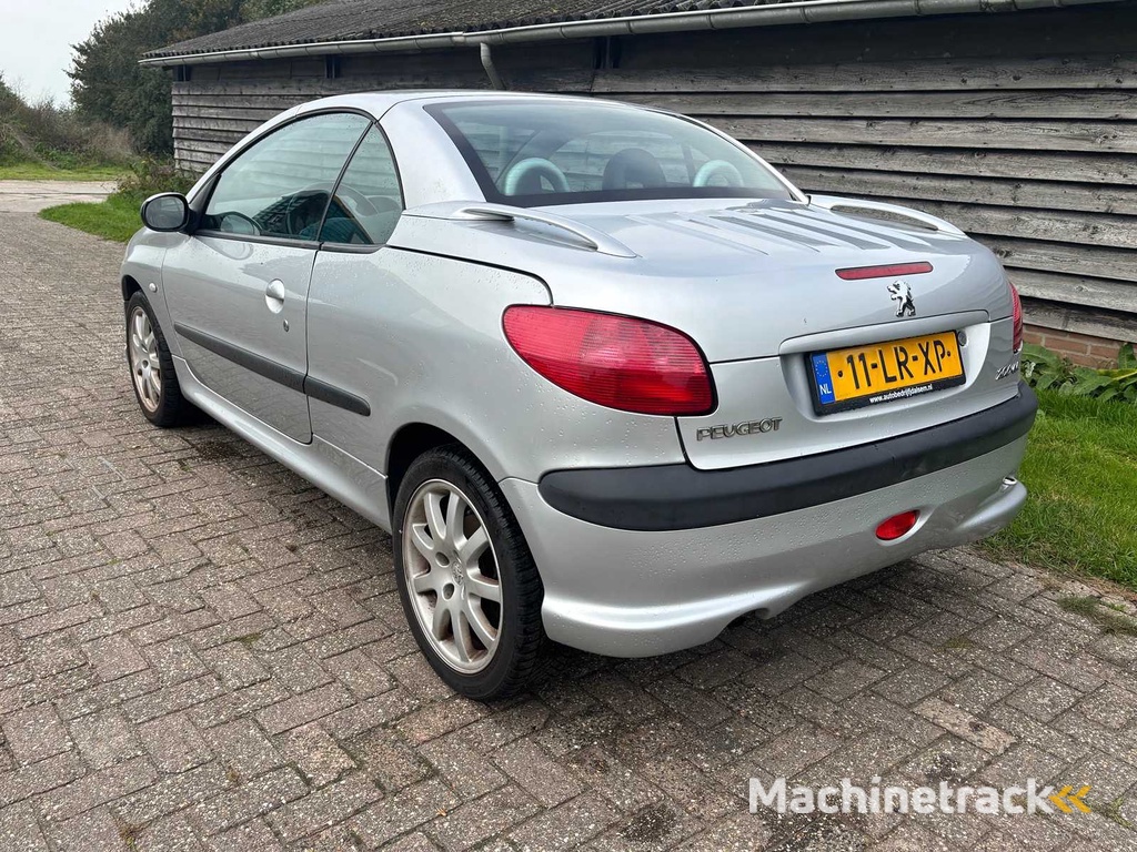 Peugeot - 206 CC - 1.6-16V Premium - Car - 2003