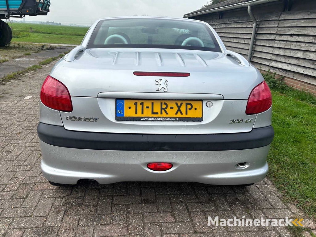 Peugeot - 206 CC - 1.6-16V Premium - Car - 2003