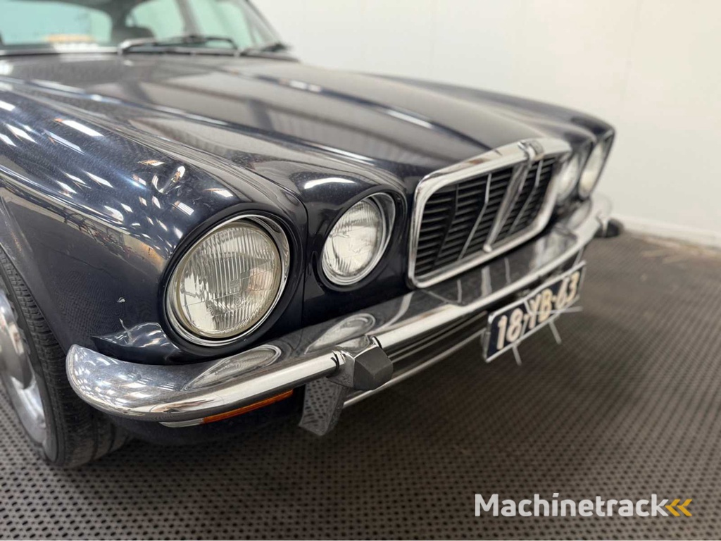 Jaguar - XJ 6 - 4.2 L series 2 automatic - longdoor - Oldtimer - 1977