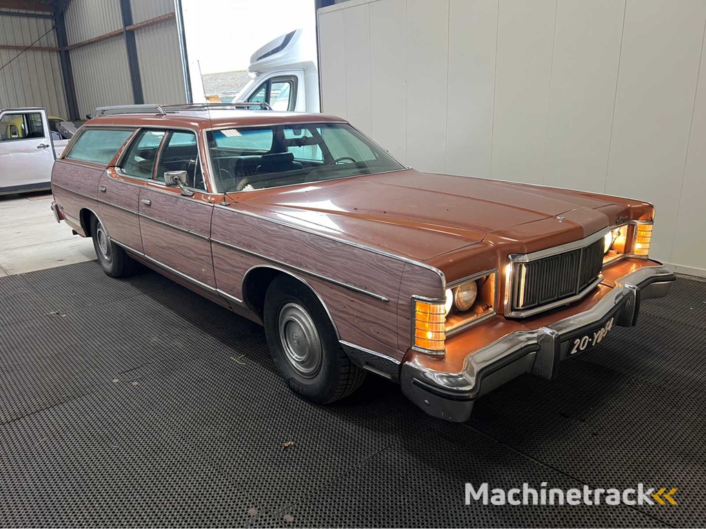 Mercury - Marquis colony park - Oldtimer - 1977