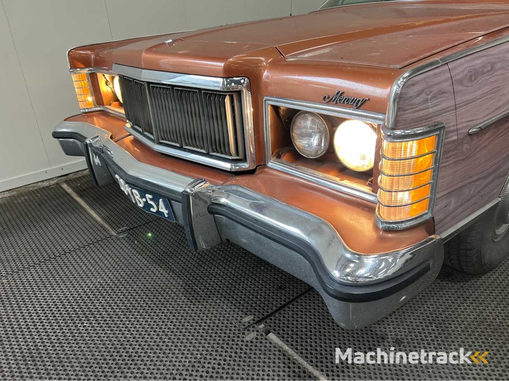Mercury - Marquis colony park - Oldtimer - 1977