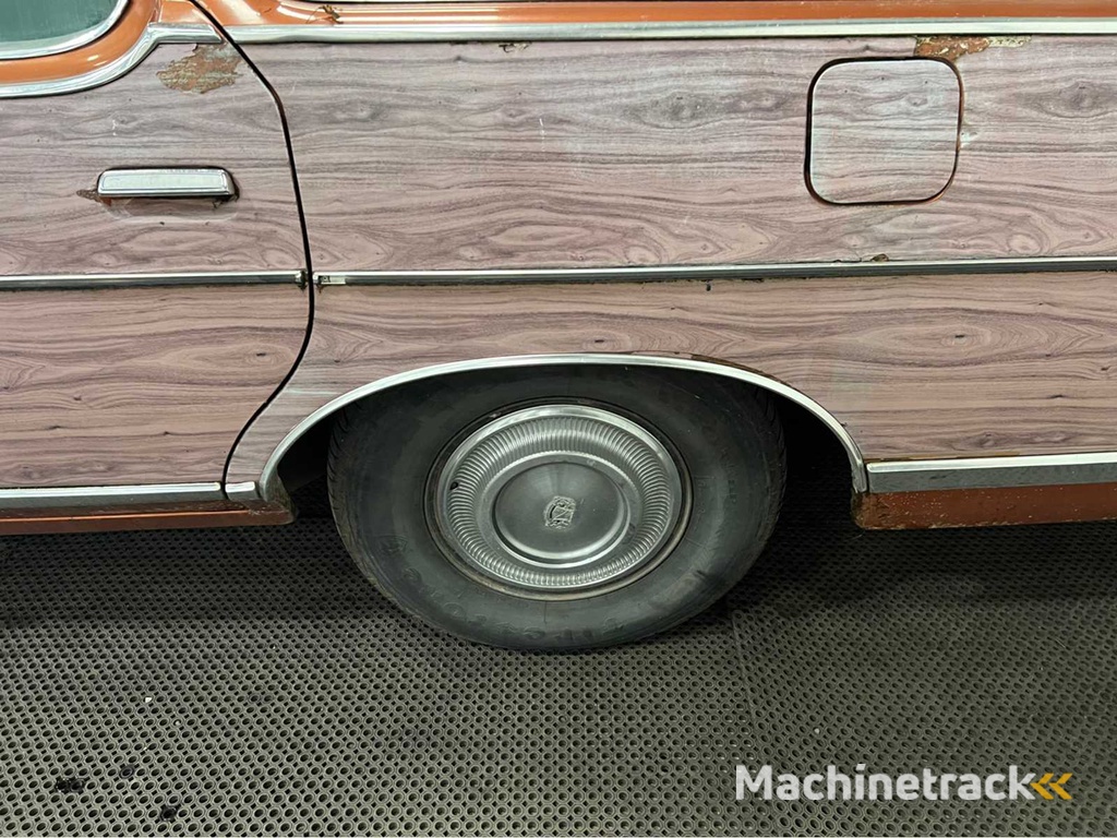 Mercury - Marquis colony park - Oldtimer - 1977