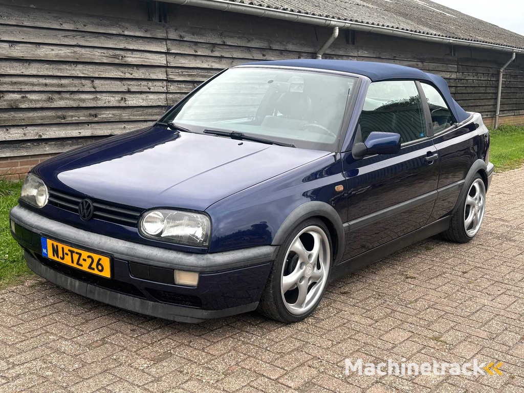Volkswagen - Golf Cabriolet - 2.0 Avantgarde - Classic cars >15