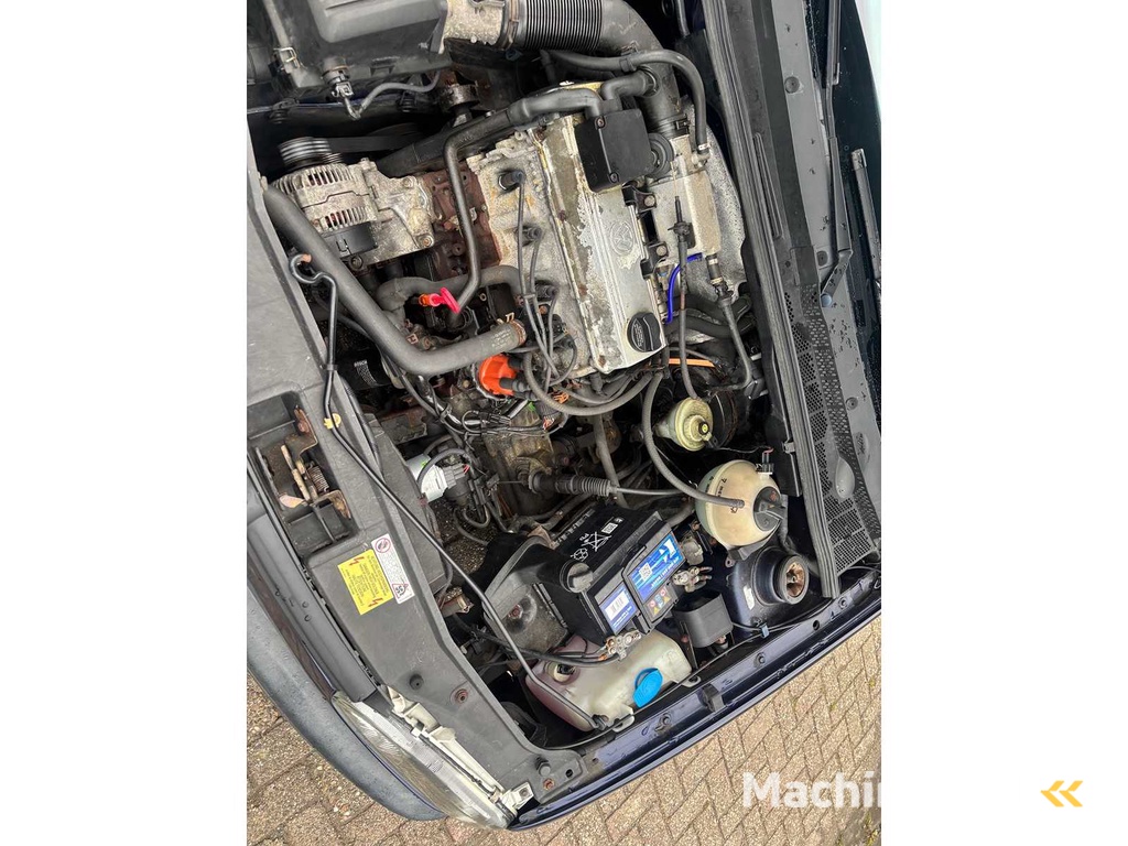 Volkswagen - Golf Cabriolet - 2.0 Avantgarde - Classic cars >15