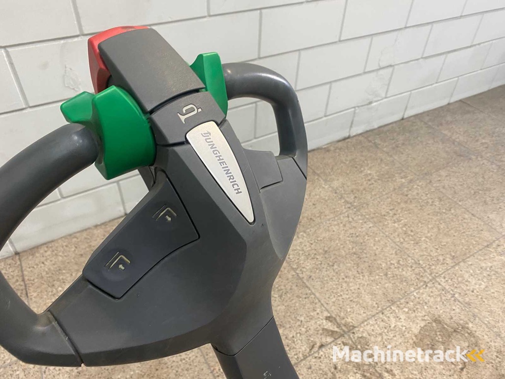 Jungheinrich - 2014 - EJC112 - Stapelaar