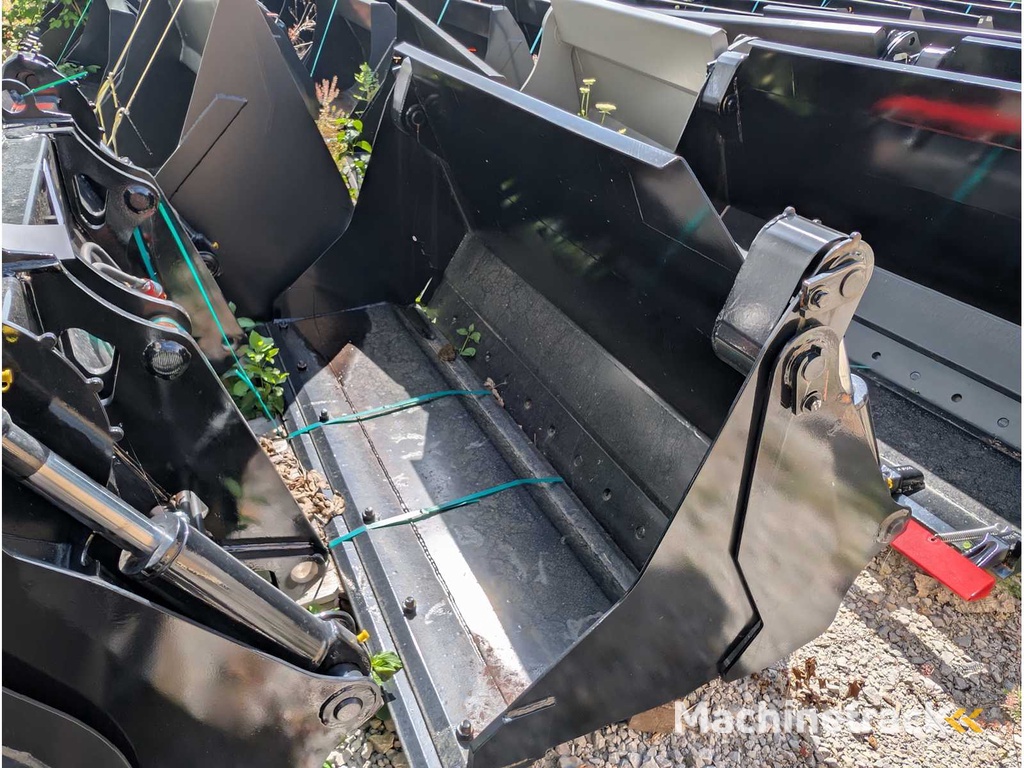 L&K - GS V80 - 2023 - UNI-SCHAUFEL MIT U-SCHAR - AS - 1850 MM - 0.7 CBM