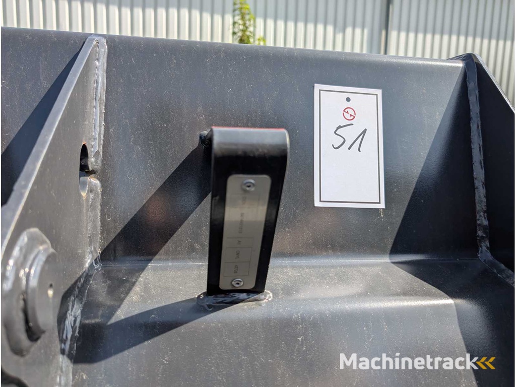 DEKPOL STEEL SP. Z.O.O.  LADESCHAUFEL MIT ZAEHNEN - AS - 1850 MM - 0.80 CBM