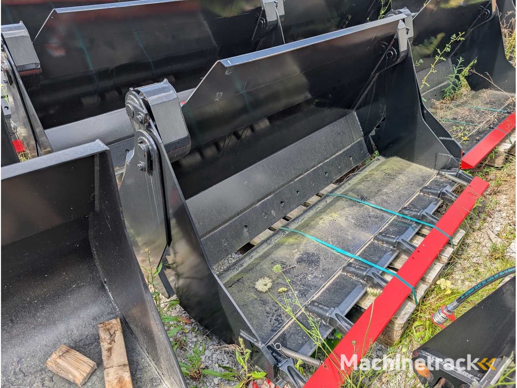 L&K LAND- UND KRAFTFAHRZEUGTECHNIK GMBH - GS V80 - Shovels