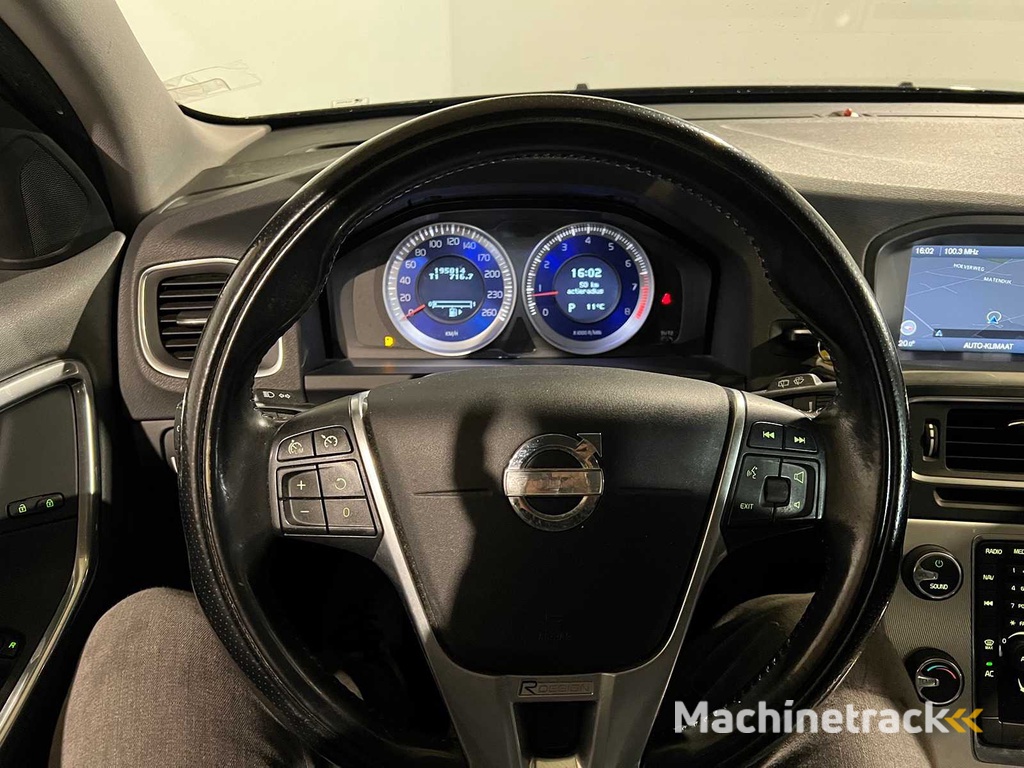 Volvo V60 1.6 T3 Automaat R-Design, 3-KKP-92