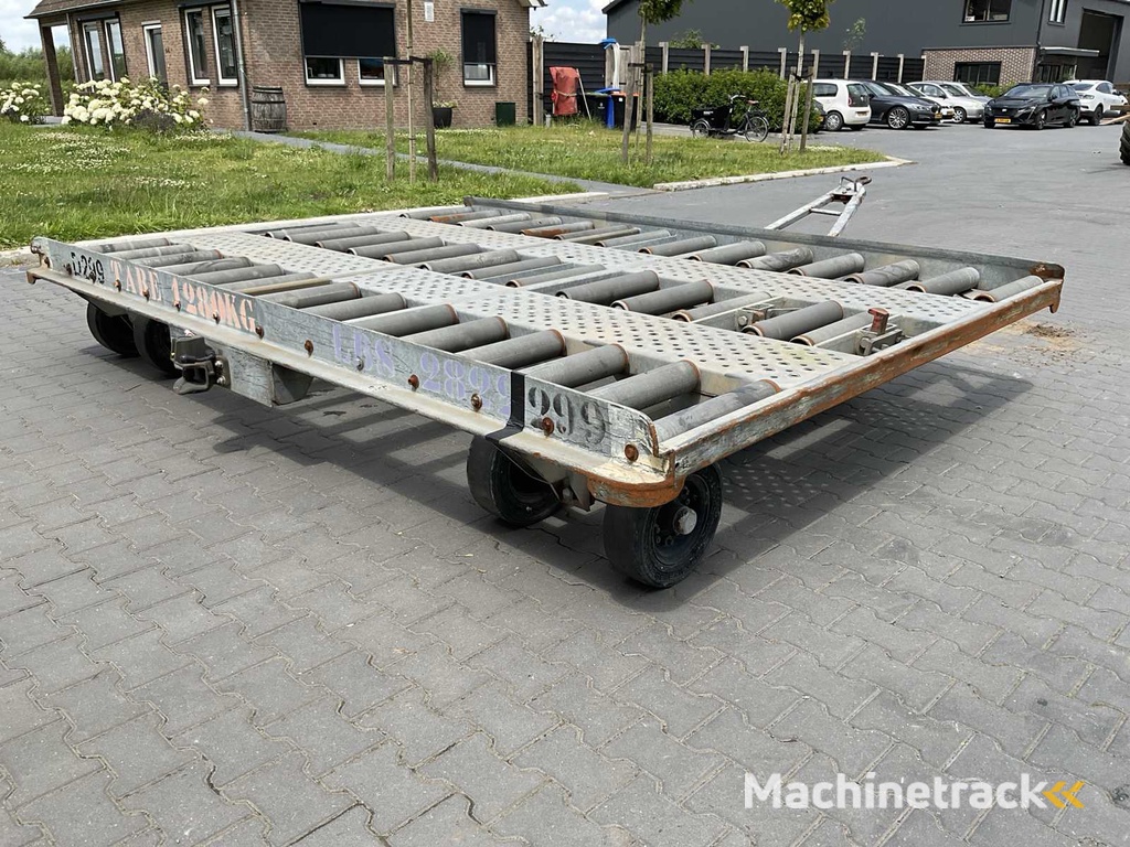 2004 TCG PD1 FR01 Roller conveyor platform trolley