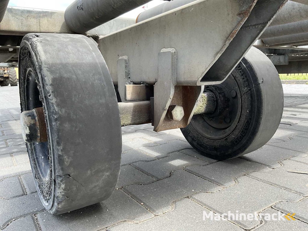 2004 TCG PD1 FR01 Roller conveyor platform trolley