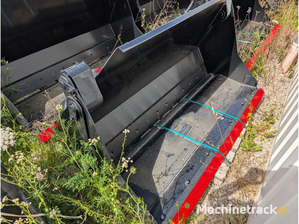 L&K - GS W50BTC - 2023 - UNI BUCKET WITH U-BLADE - AS - 1850 MM - 0.8 CBM