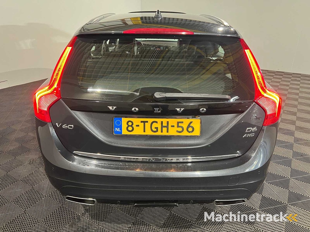 Volvo V60 2.4 D6 AWD Plug-In Summum, 8-TGH-56
