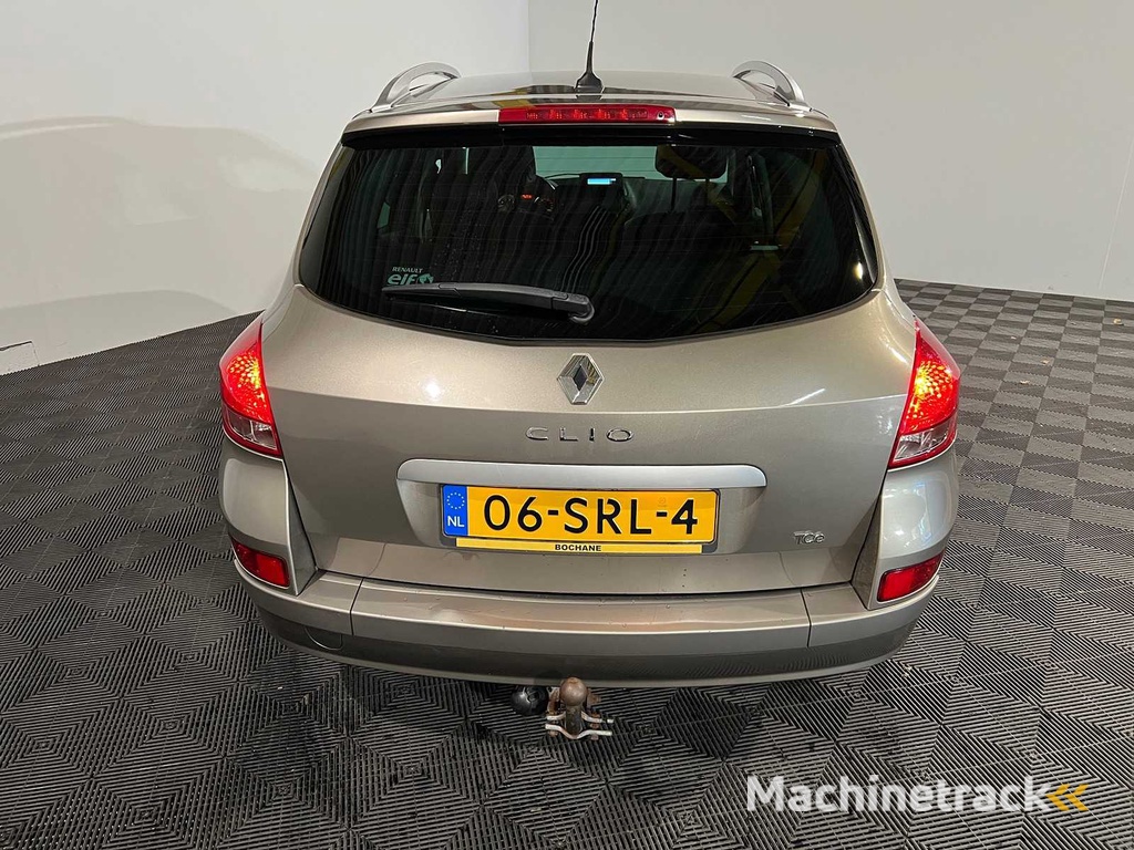 Renault Clio Estate 1.2 TCE Night & Day, 06-SRL-4