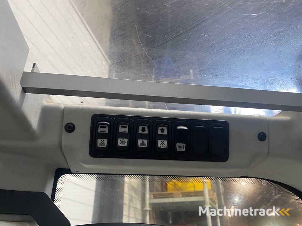 Still - 2016 - FM-X14 - Schubmaststapler