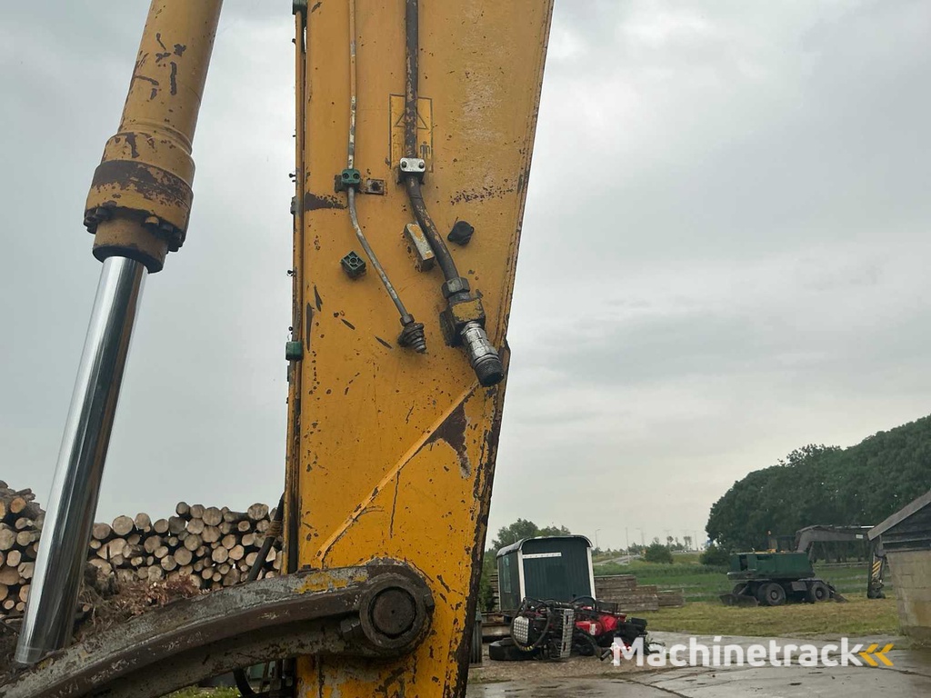 2000 Kato HD823LC Crawler Excavator