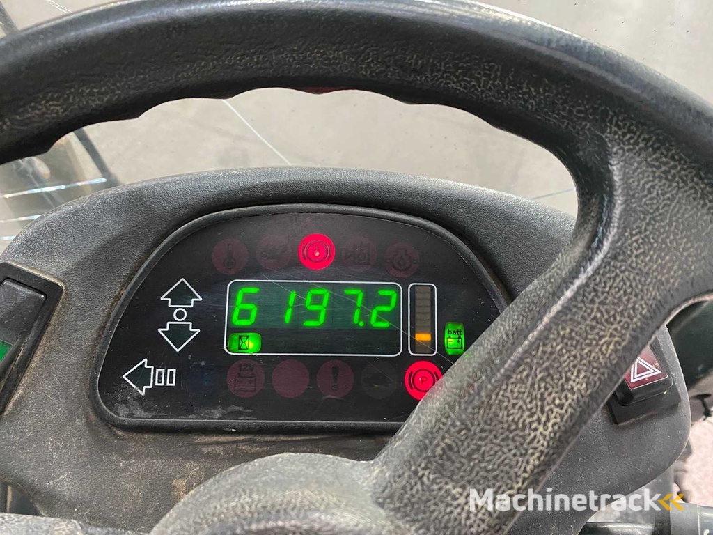 Linde - 2005 - P250 - Industriële trekker