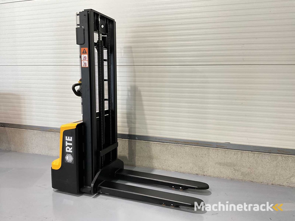 RTE - 2025 - WS15H - Stacker