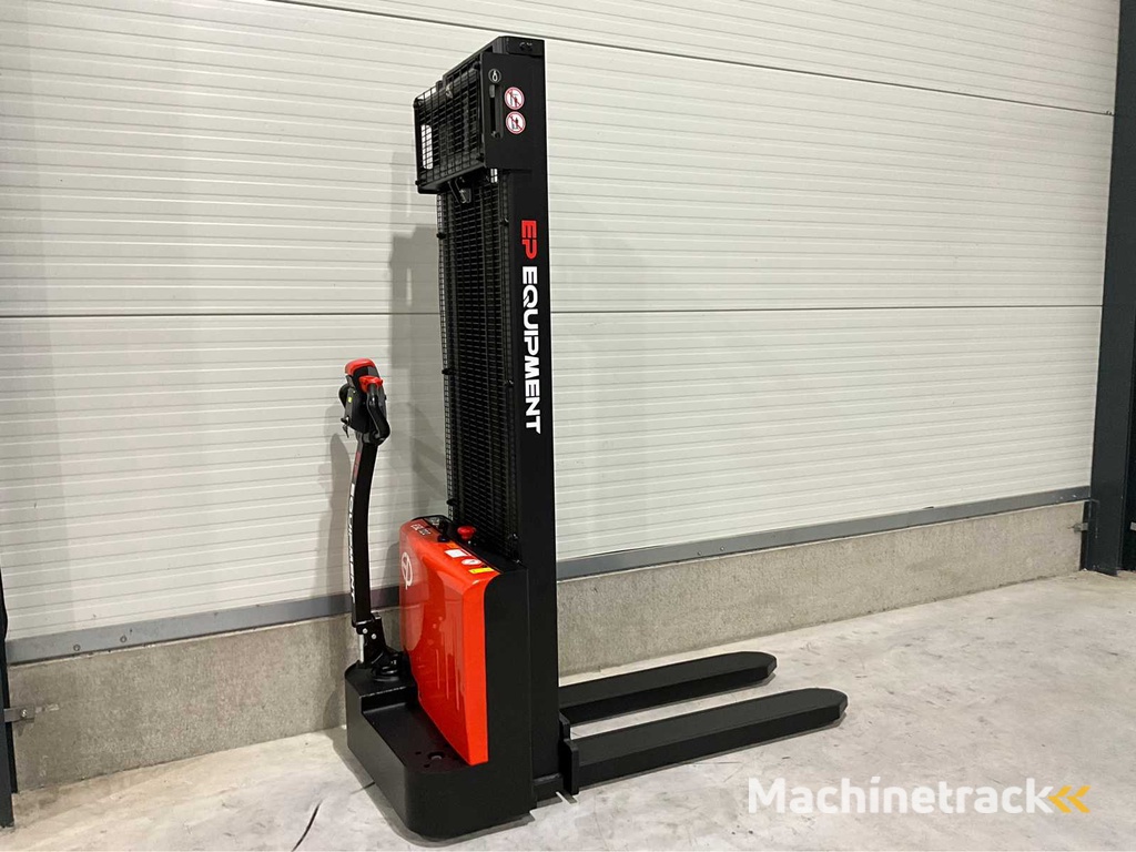 EP - 2025 - ESL 3.3 meter - Stacker