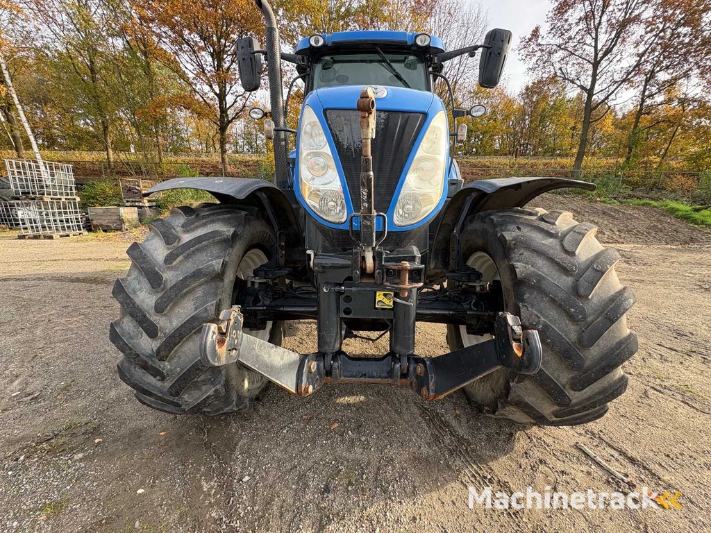 NEW HOLLAND T7.260 Agricultural tractor with all-wheel drive