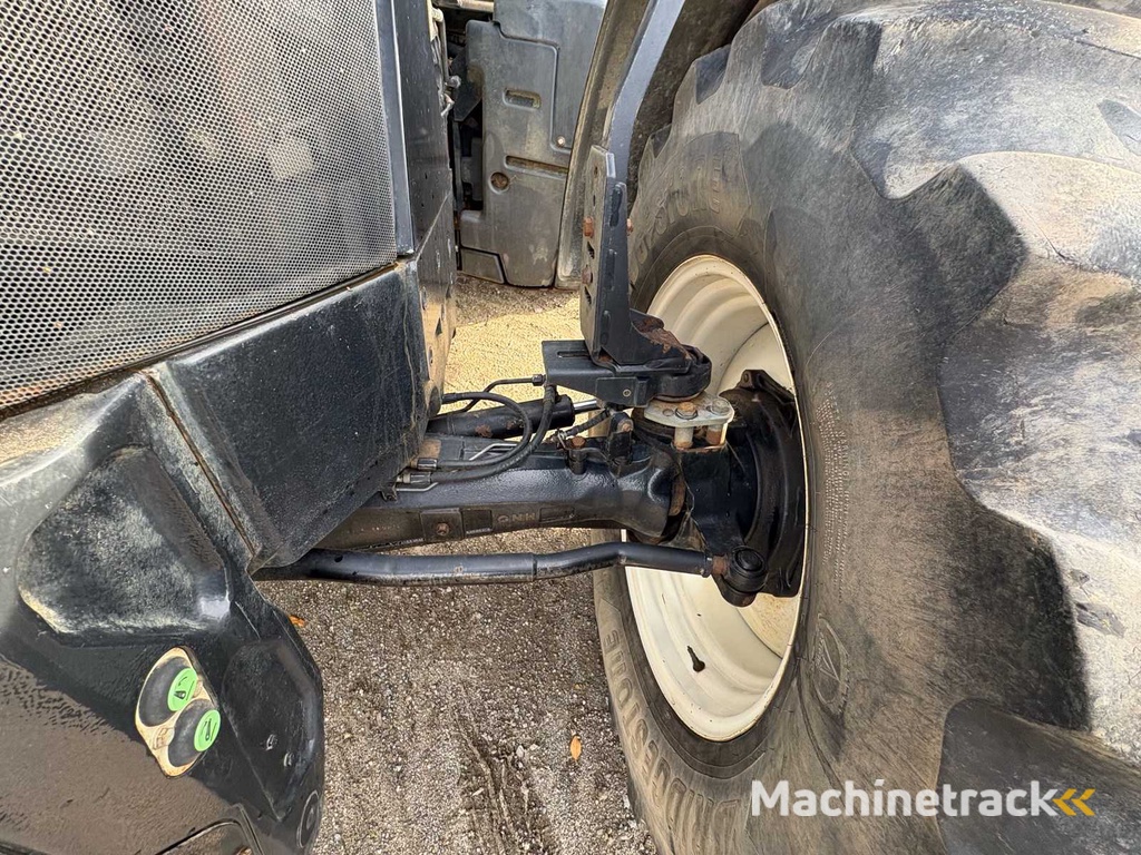 NEW HOLLAND T7.260 Agricultural tractor with all-wheel drive