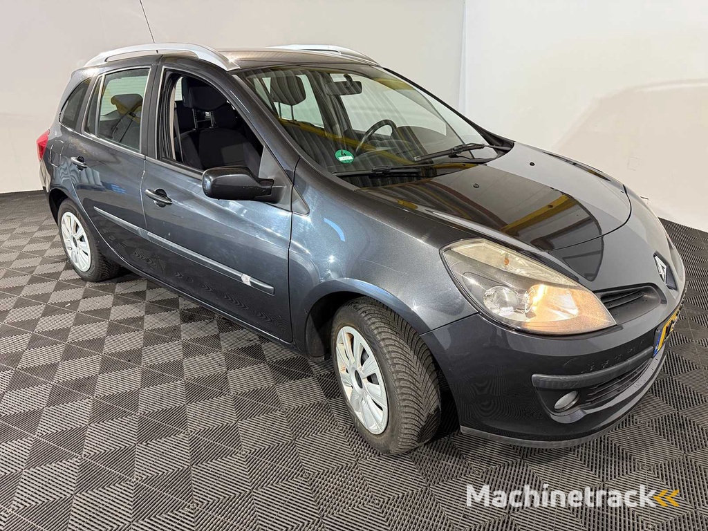 Renault Clio Estate 1.2-16V Special Line, XL-223-S