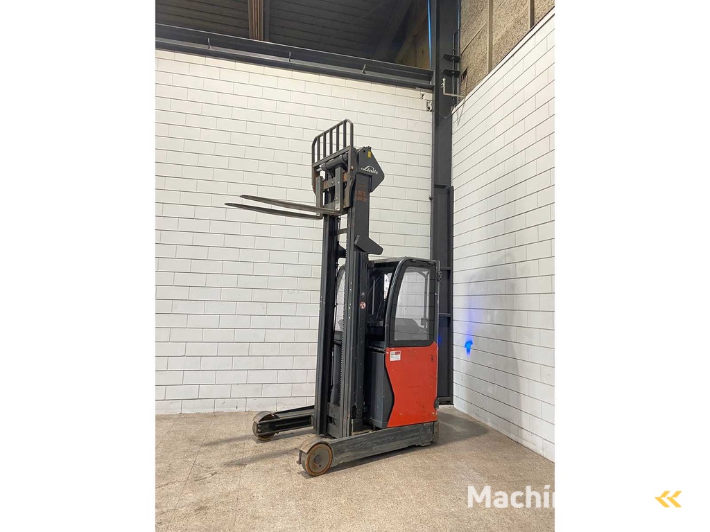 Linde - 2015 - R16 - Reach truck