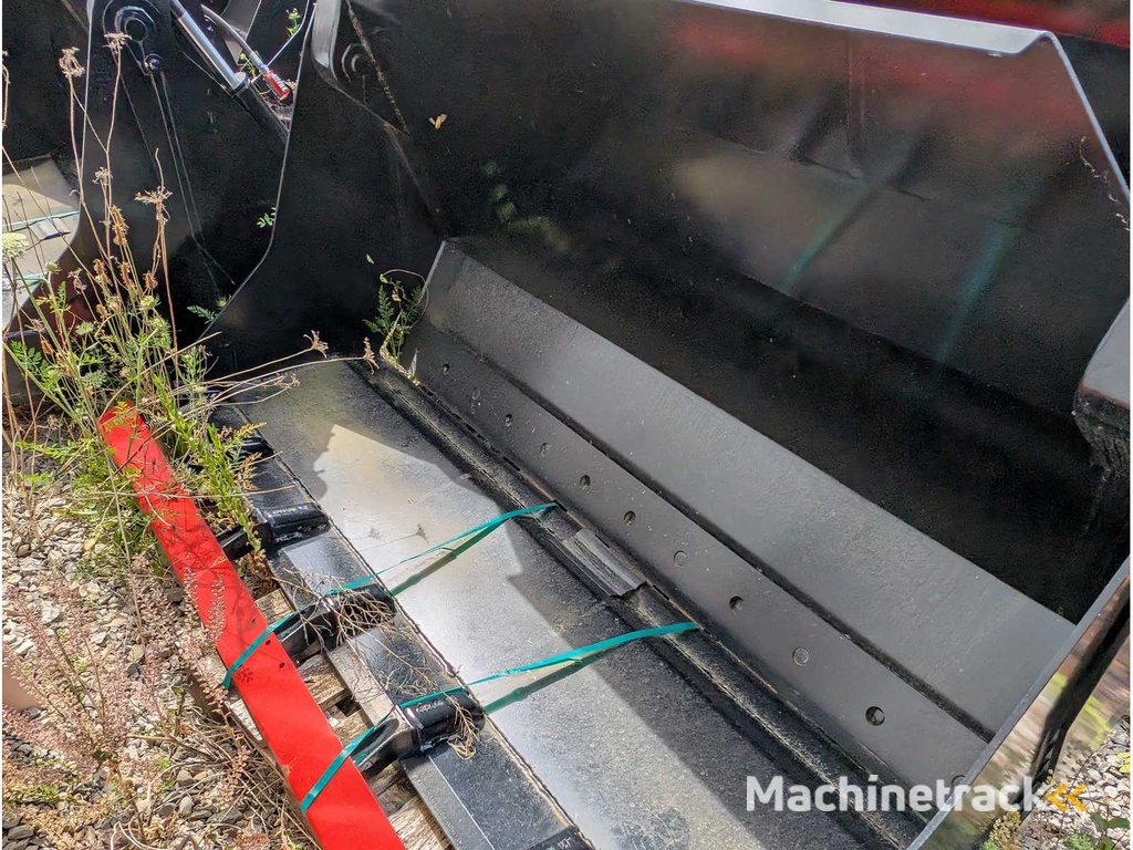 L&K  - GS V80 - 2023 - UNI-SCHAUFEL MIT U-SCHAR - AS - 1850 MM - 0.8 CBM