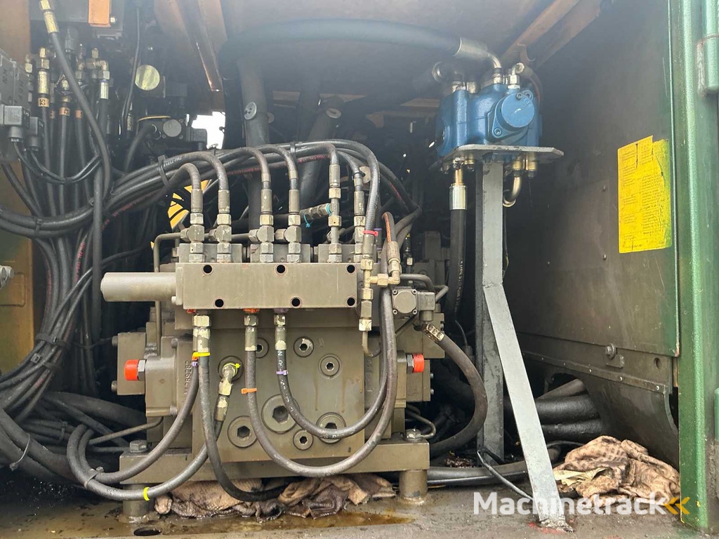 1998 Volvo EW200 Wheeled Excavator