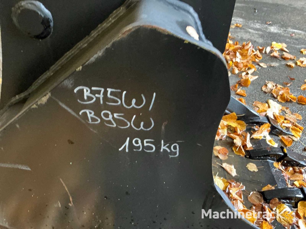 GEITH - 2021 - Bak voor Yanmar B75W B95W