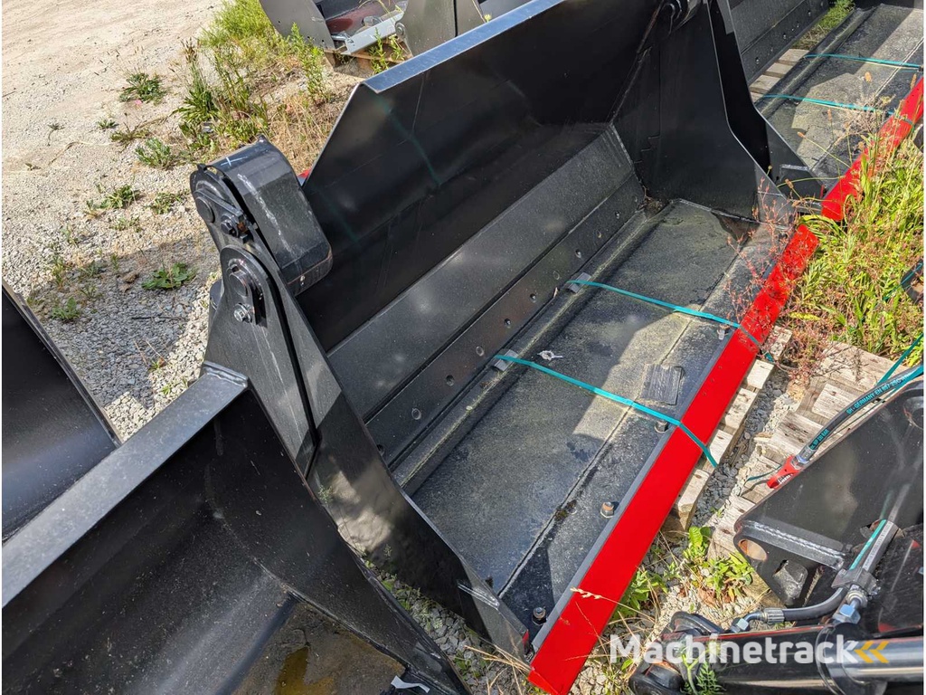 L&K  - GS W50BTC - 2023 - UNI-SCHAUFEL MIT U-SCHAR - AS - 1850 MM - 0.8 CBM