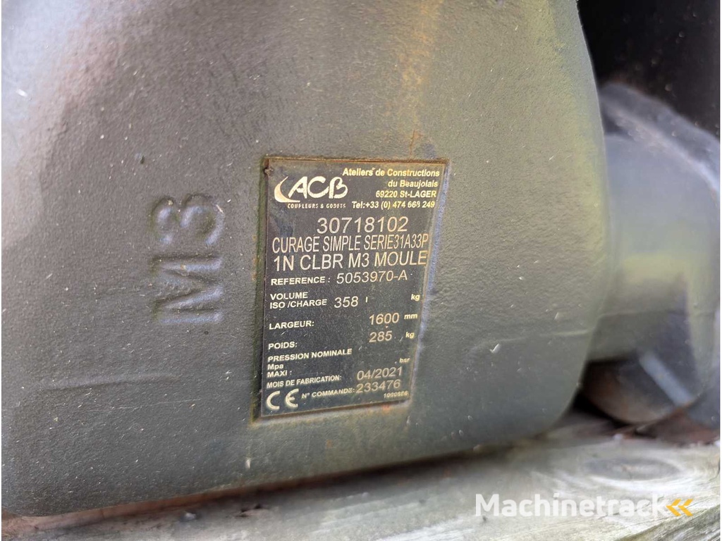 2018 - Schwenklöffel 1600mm Modul3 358 Liter