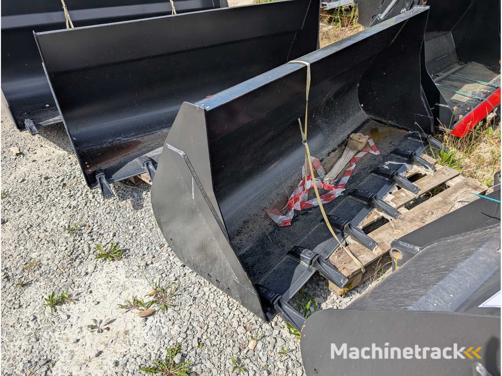 EURON STEEL S.R.O.  LADESCHAUFEL KOMPLETT MIT ZAEHNEN - 1850 MM - 0.7 CBM