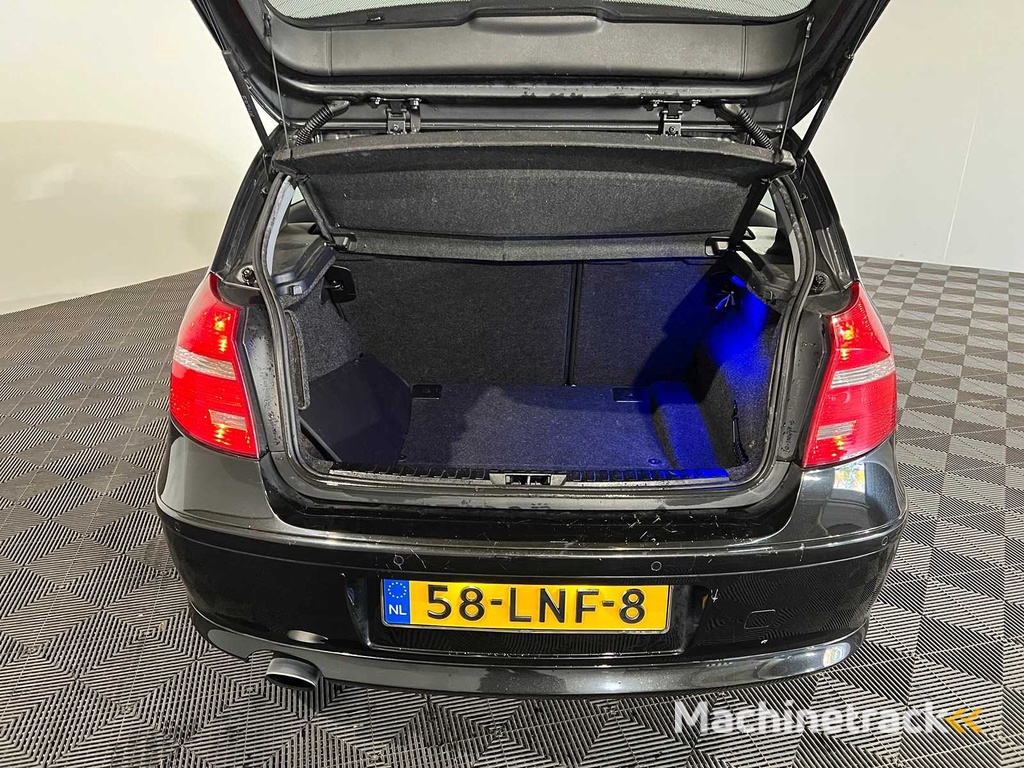BMW 1er 116i Business Line Style, 58-LNF-8
