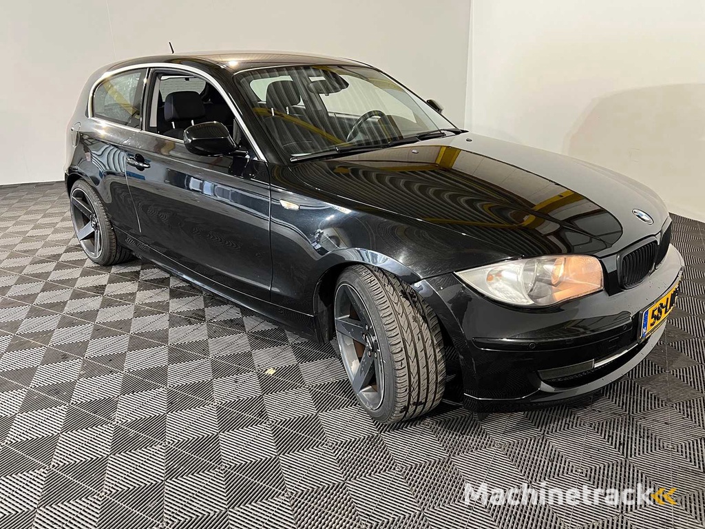BMW 1er 116i Business Line Style, 58-LNF-8